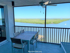 Ocean Harbor #1005B - Spacious condo with balcony overlooking the bay